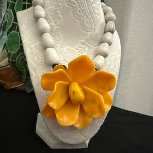 Piper K 18” Resin Beaded Necklace Over  Size Yellow Flower